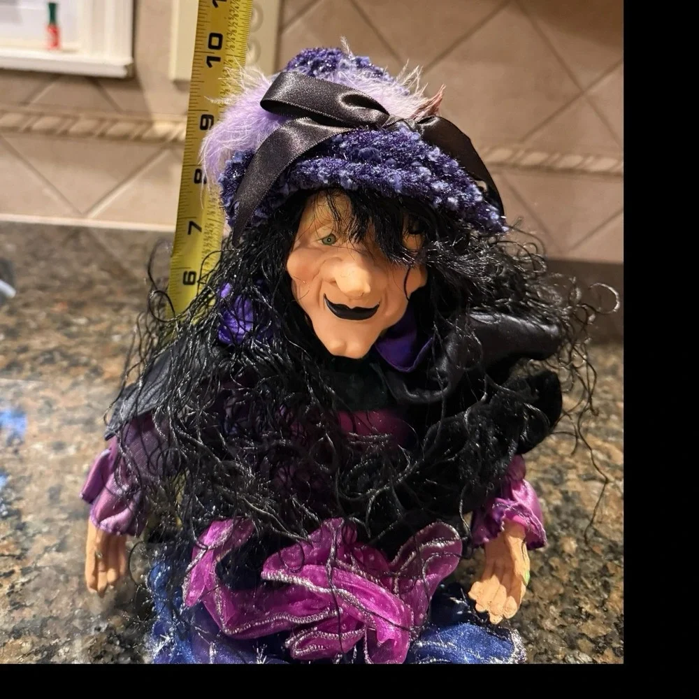 Halloween Witch Shelf Sitter Large 20